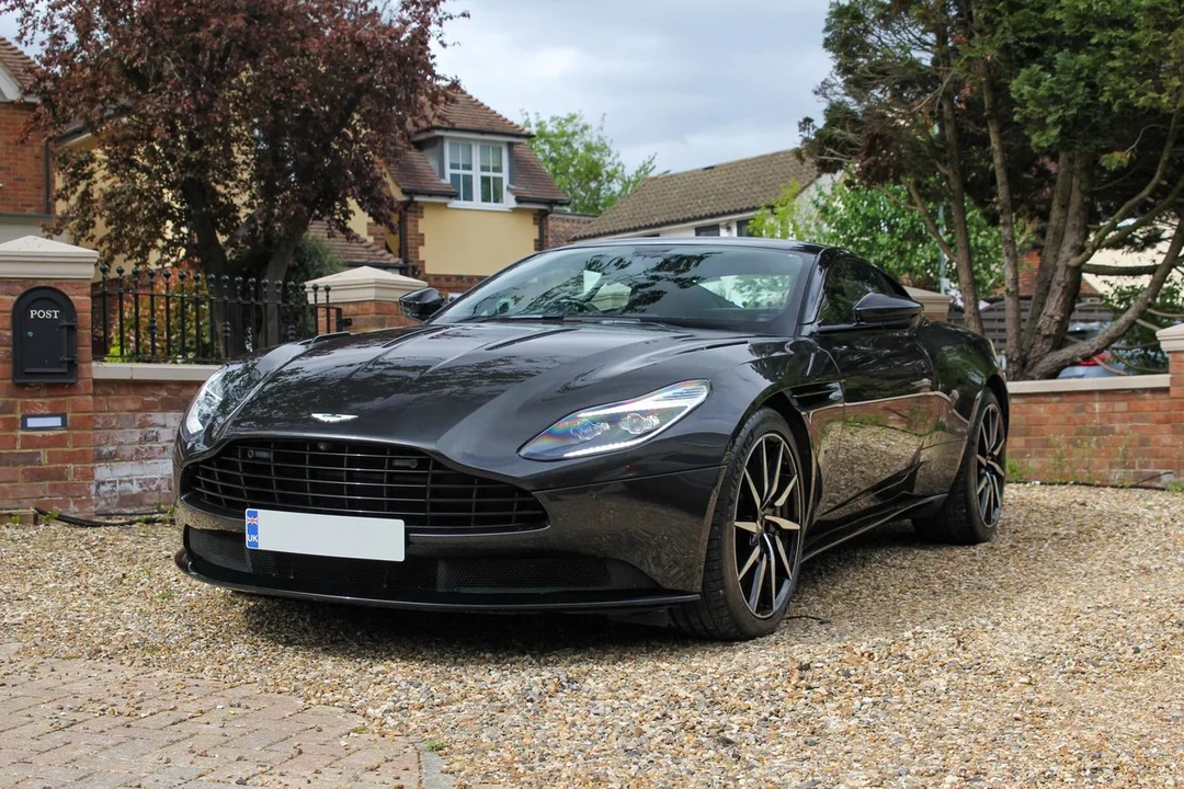 2017 Aston Martin DB11 AMR - Image 8 of 31