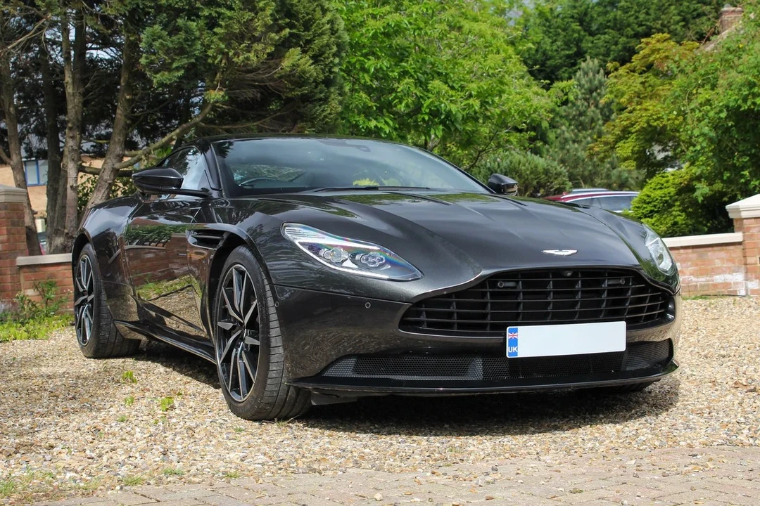 2017 Aston Martin DB11 AMR - Image 12 of 31