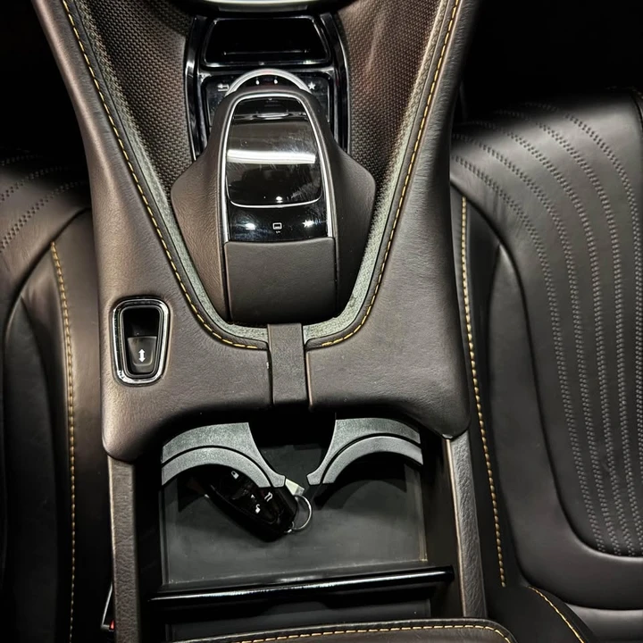 2017 Aston Martin DB11 V12 - Image 11 of 16
