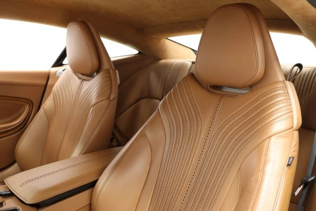 2017 Aston Martin DB11 V12 - Image 19 of 31