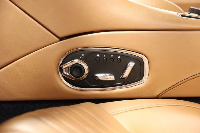 2017 Aston Martin DB11 V12 - Image 17 of 31