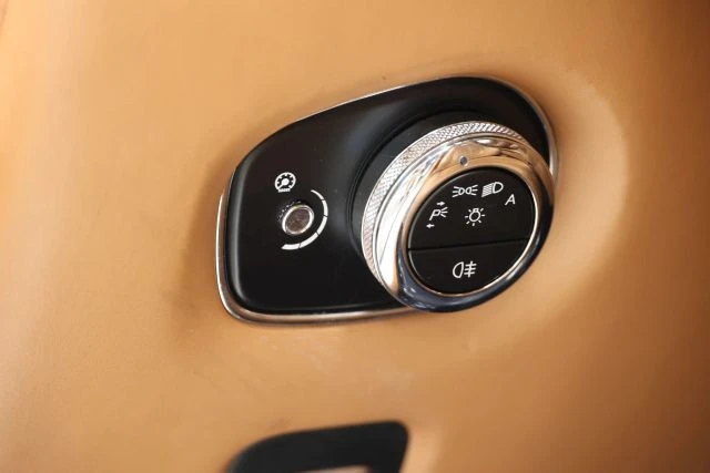 2017 Aston Martin DB11 V12 - Image 26 of 31