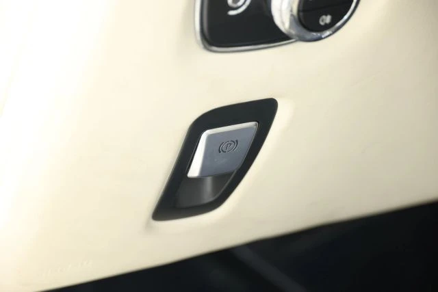 2017 Aston Martin DB11 V12 - Image 28 of 31