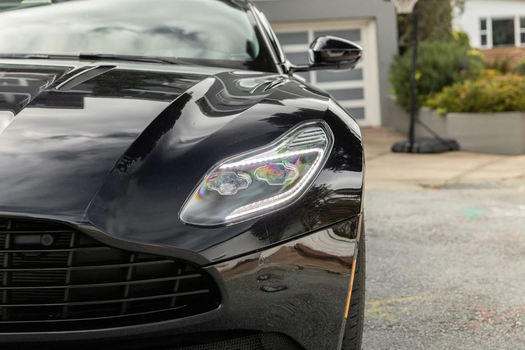 2017 Aston Martin DB11 V12 - Image 12 of 31