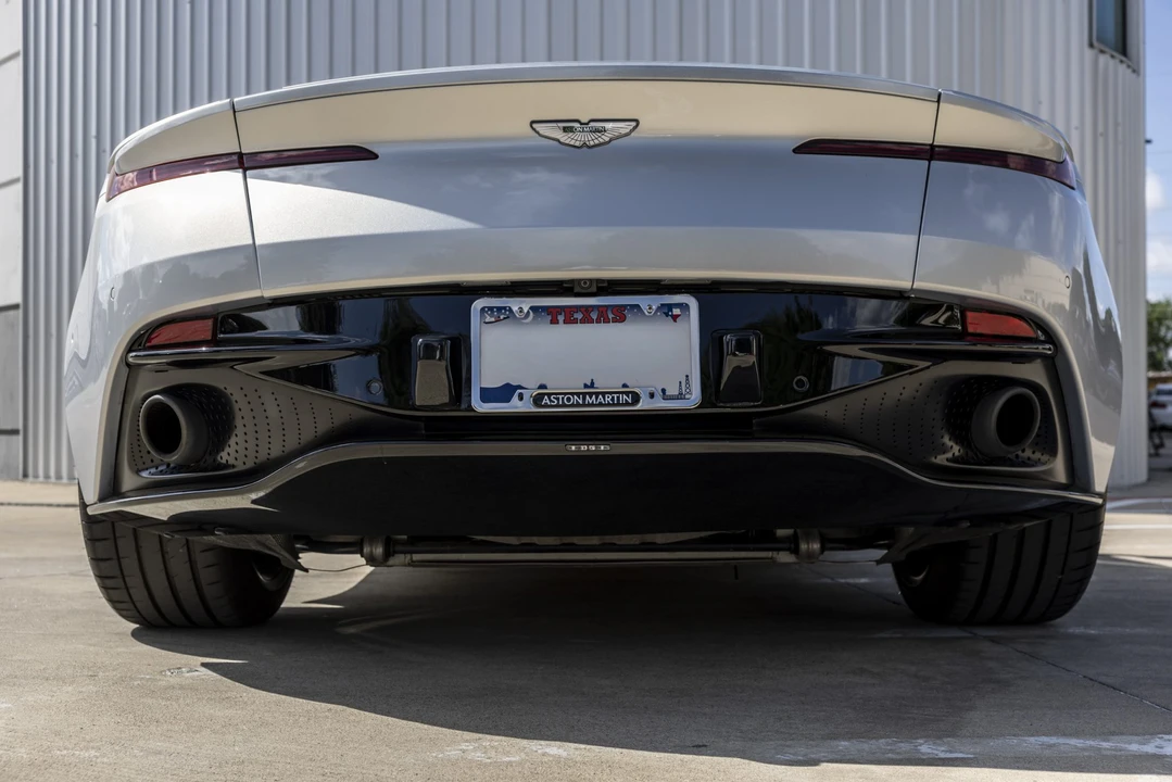 2017 Aston Martin DB11 V12 - Image 14 of 31