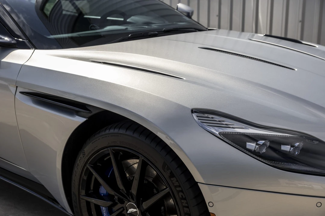 2017 Aston Martin DB11 V12 - Image 25 of 31