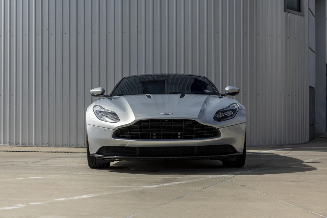 2017 Aston Martin DB11 V12 - Image 5 of 31