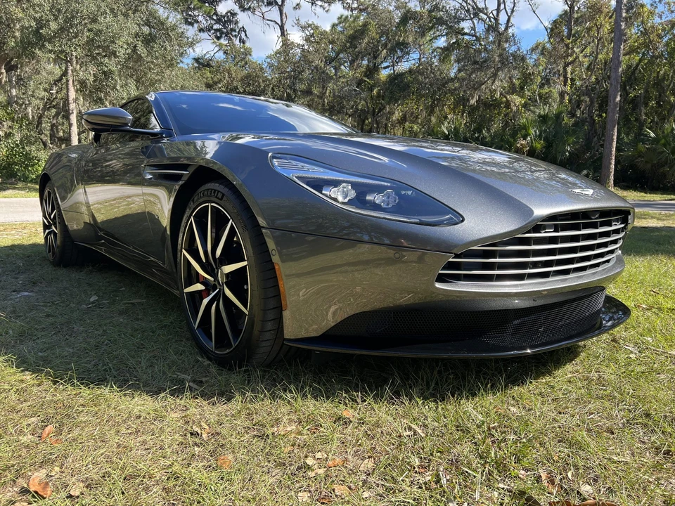 2017 Aston Martin DB11 V12 - Image 6 of 31