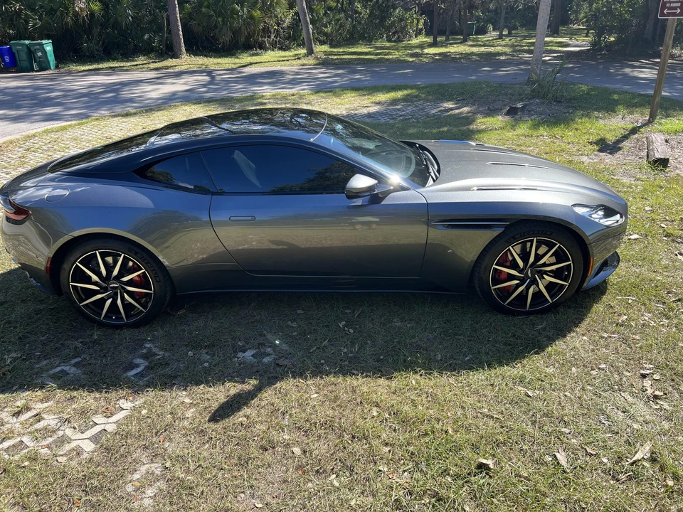 2017 Aston Martin DB11 V12 - Image 7 of 31