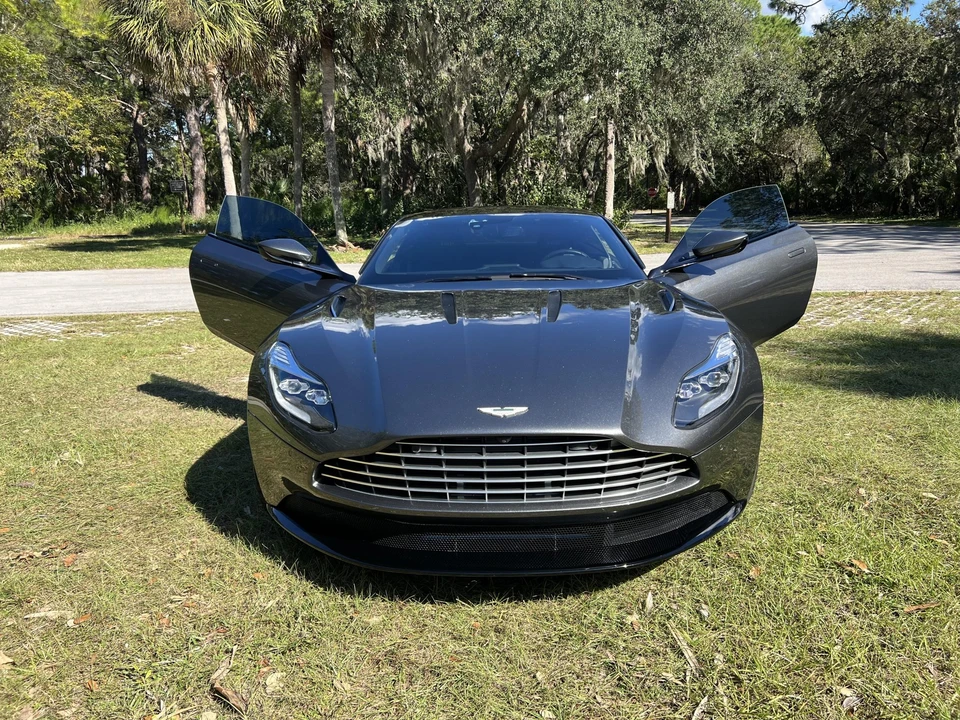 2017 Aston Martin DB11 V12 - Image 20 of 31
