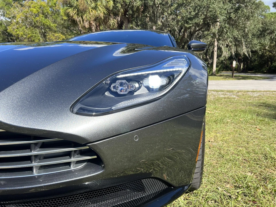 2017 Aston Martin DB11 V12 - Image 24 of 31