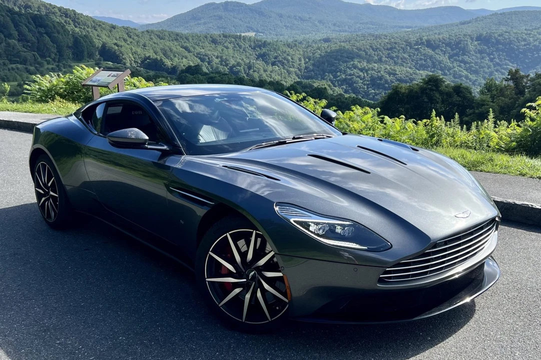 2017 Aston Martin DB11 V12 - Image 2 of 31