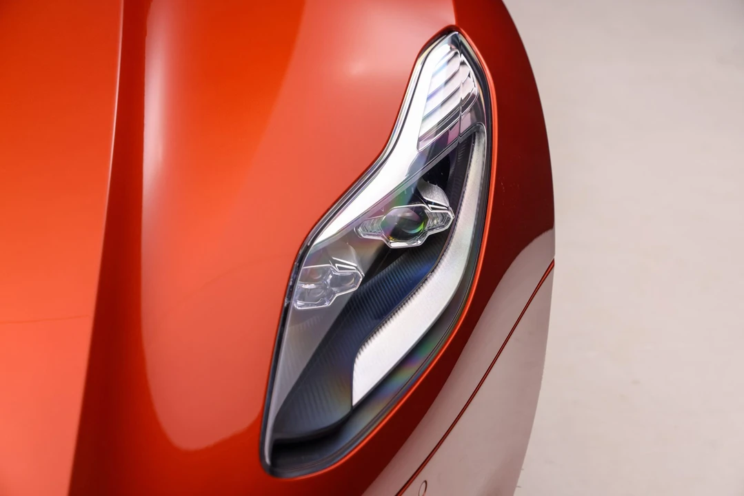 2017 Aston Martin DB11 V12 - Image 22 of 31