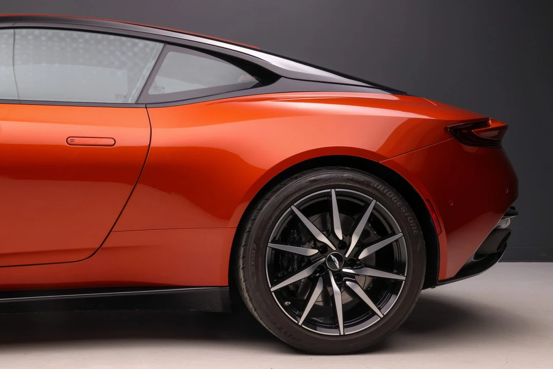 2017 Aston Martin DB11 V12 - Image 26 of 31