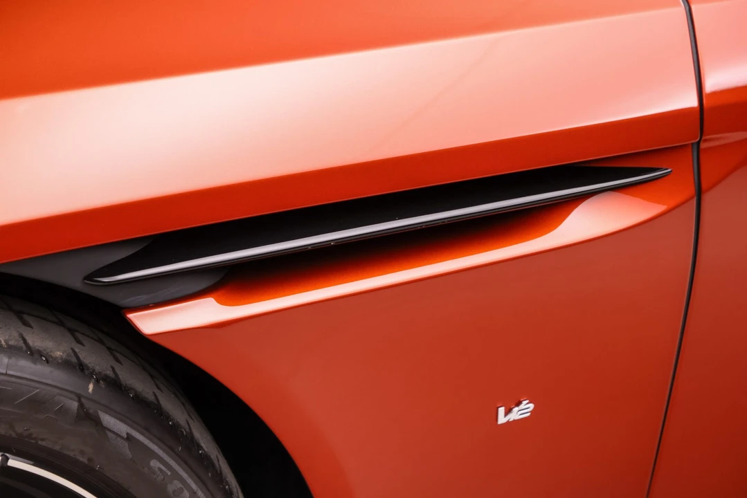 2017 Aston Martin DB11 V12 - Image 27 of 31