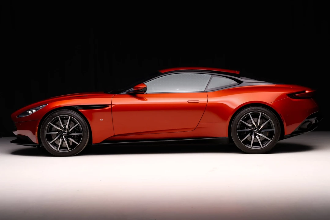2017 Aston Martin DB11 V12 - Image 5 of 31