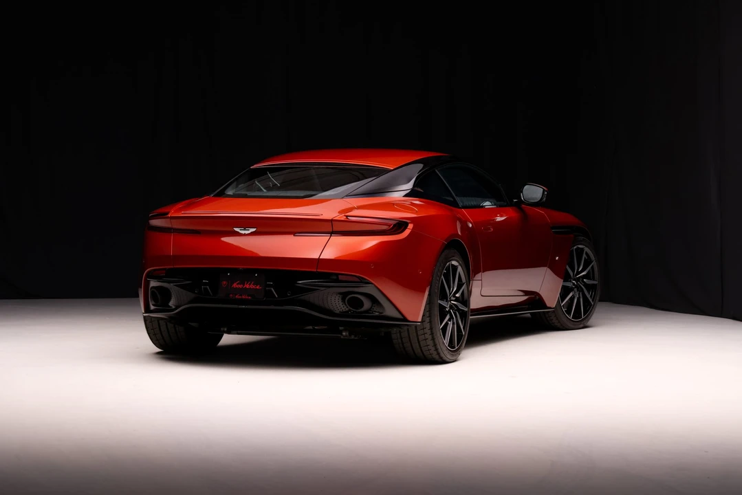 2017 Aston Martin DB11 V12 - Image 7 of 31