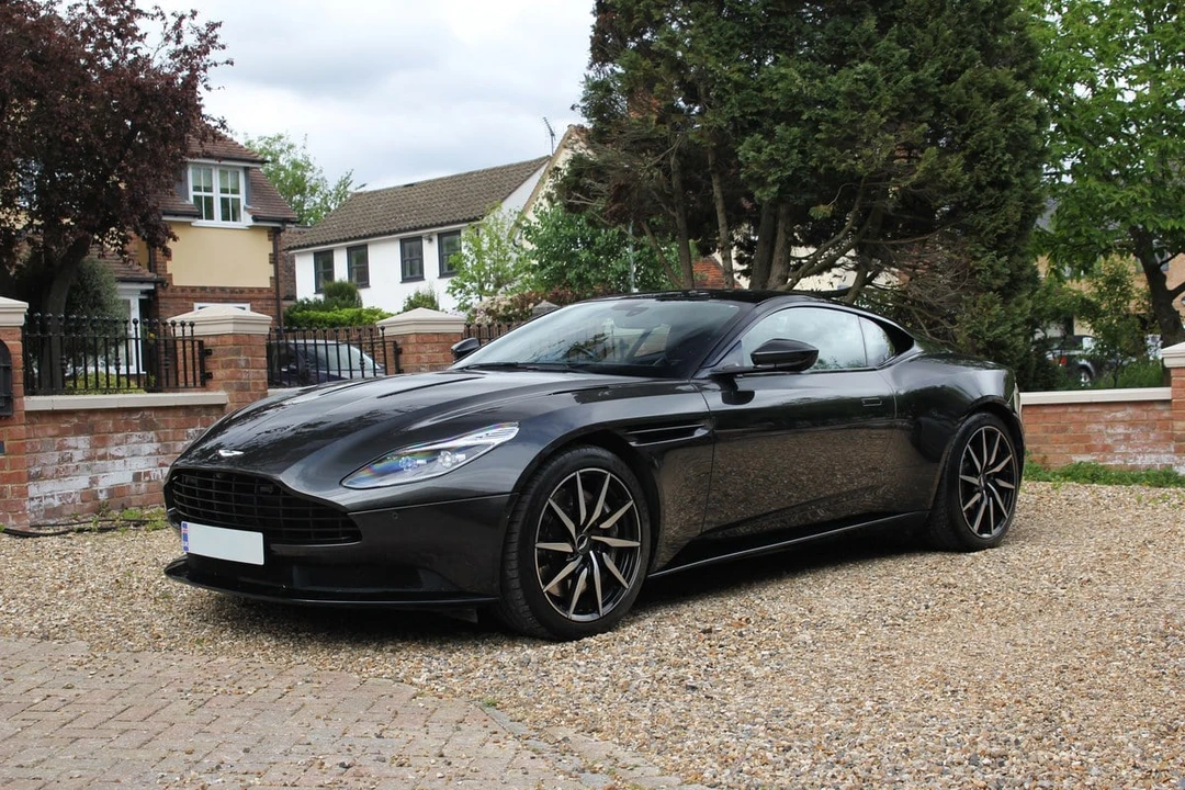 2017 Aston Martin DB11 V12 - Image 4 of 31