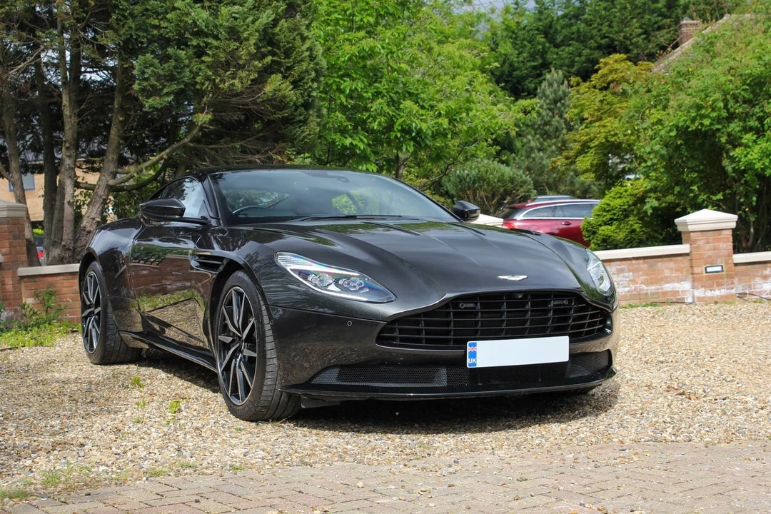 2017 Aston Martin DB11 V12 - Image 11 of 31