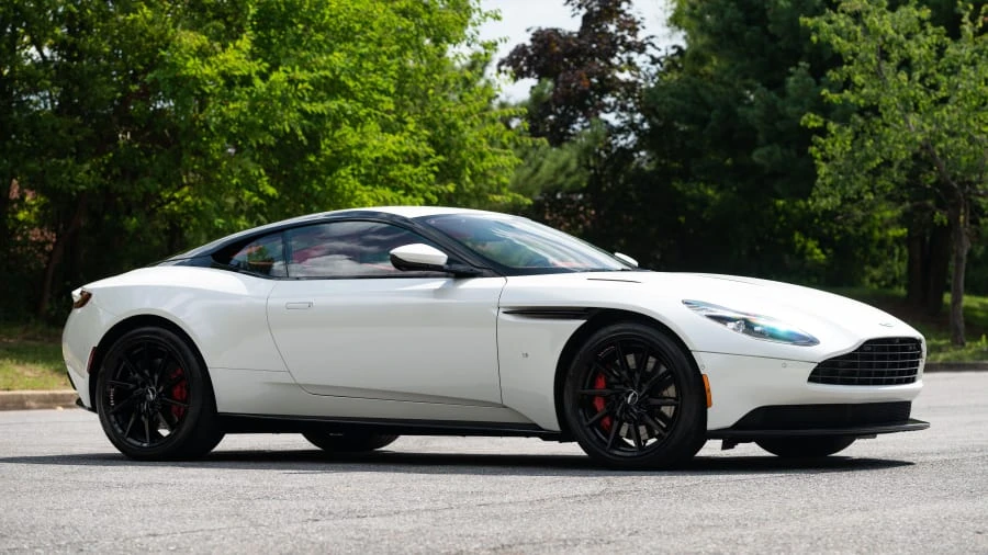 2017 Aston Martin DB11 V12 - Image 12 of 31
