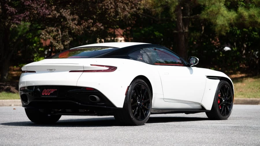 2017 Aston Martin DB11 V12 - Image 13 of 31