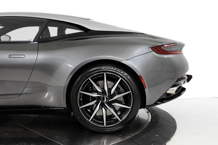 2017 Aston Martin DB11 V12 - Image 5 of 11