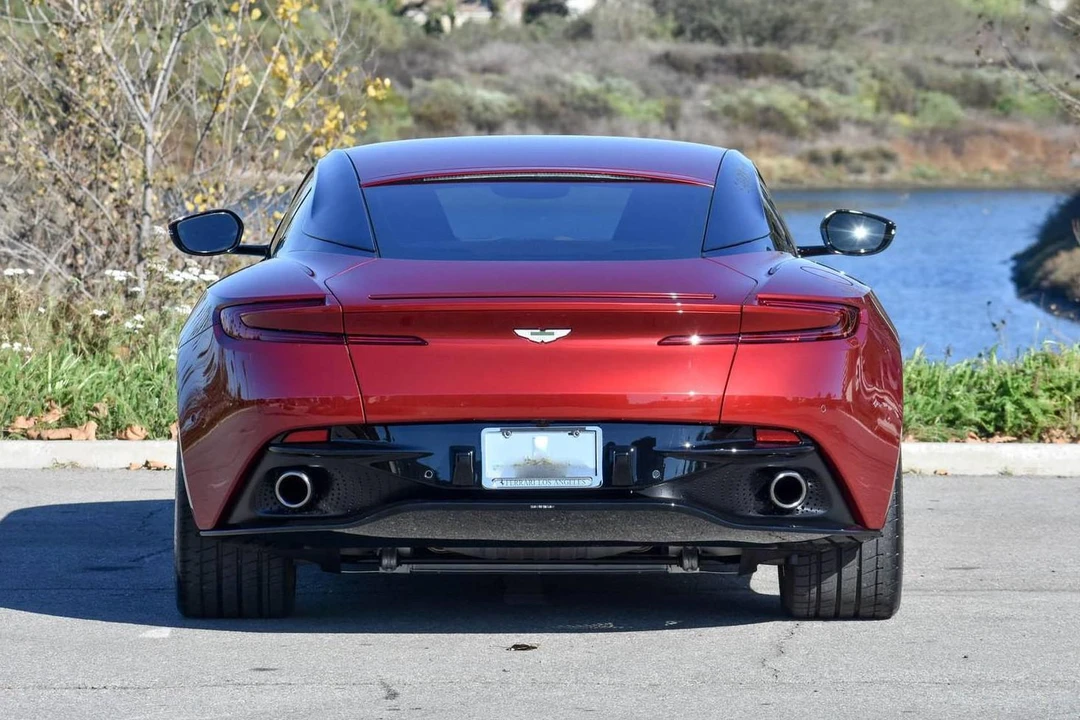 2017 Aston Martin DB11 V12 - Image 11 of 31