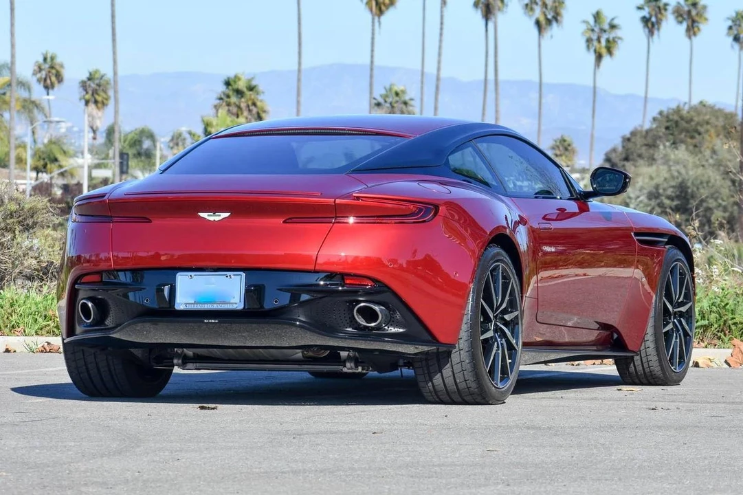 2017 Aston Martin DB11 V12 - Image 5 of 31