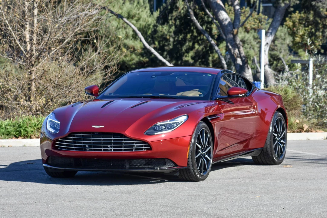 2017 Aston Martin DB11 V12 - Image 8 of 31