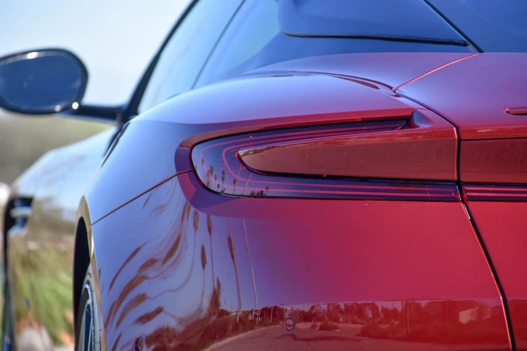 2017 Aston Martin DB11 V12 - Image 28 of 31