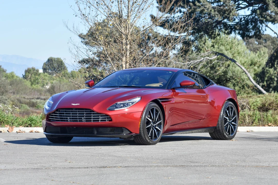 2017 Aston Martin DB11 V12 - Image 9 of 31
