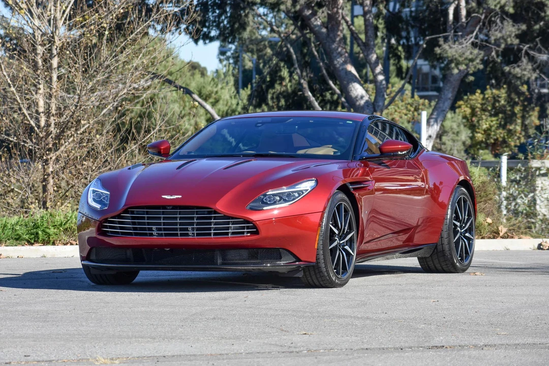 2017 Aston Martin DB11 V12 - Image 6 of 31