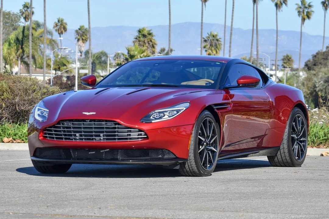 2017 Aston Martin DB11 V12 - Image 7 of 31