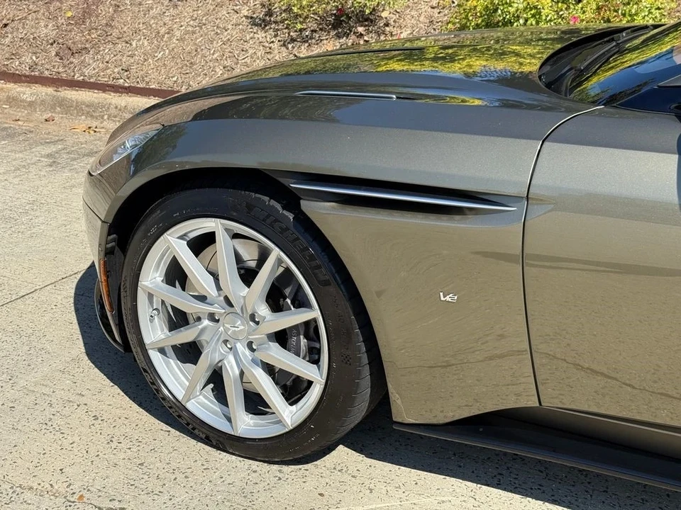 2017 Aston Martin DB11 V12 - Image 13 of 21