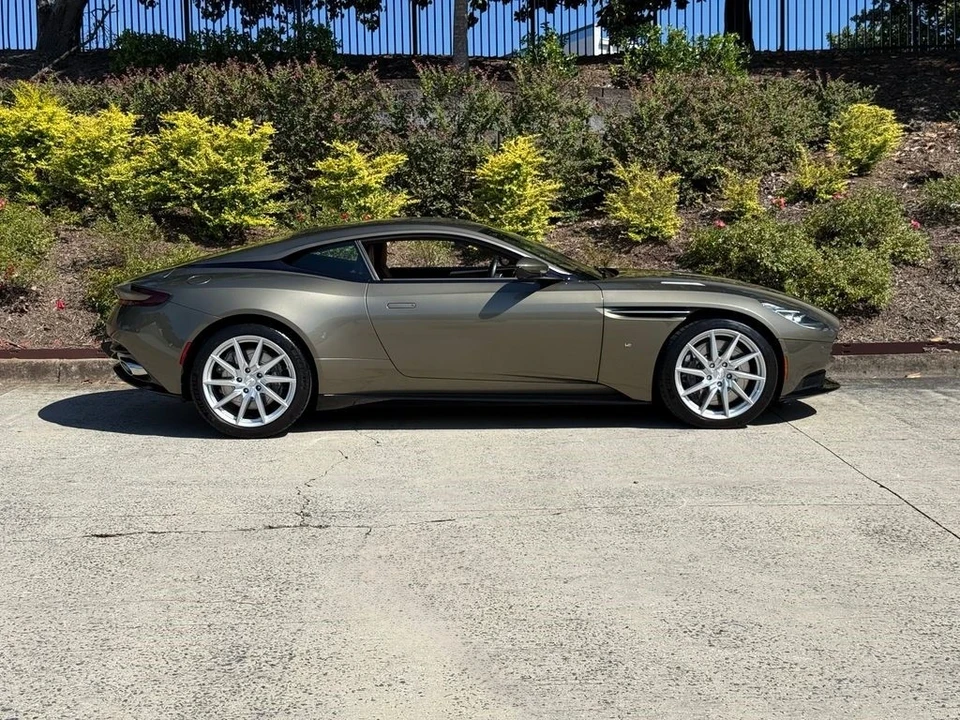 2017 Aston Martin DB11 V12 - Image 17 of 21