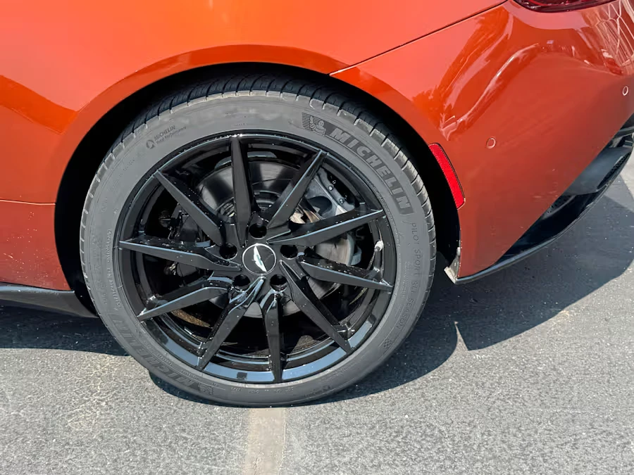 2017 Aston Martin DB11 V12 - Image 7 of 13