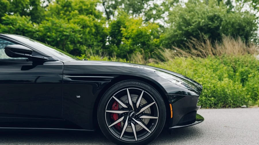 2017 Aston Martin DB11 - Image 5 of 20