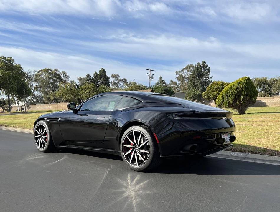 2017 Aston Martin DB11 - Image 10 of 31