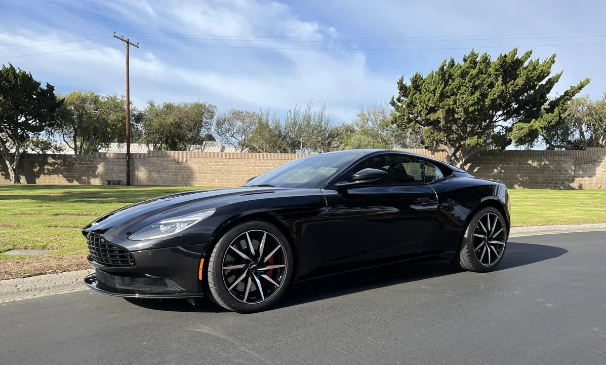 2017 Aston Martin DB11 - Image 9 of 31