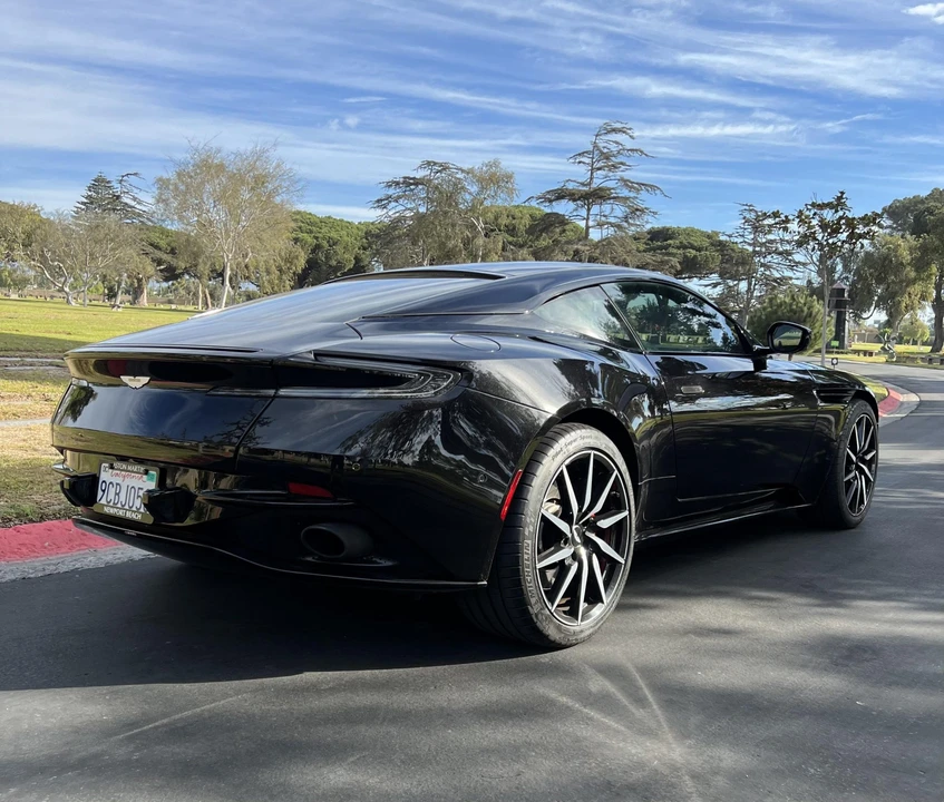 2017 Aston Martin DB11 - Image 18 of 31