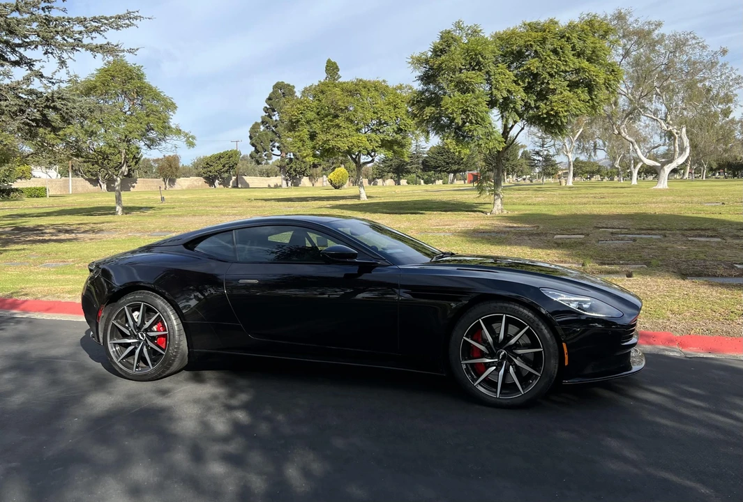2017 Aston Martin DB11 - Image 21 of 31