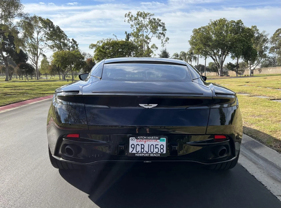 2017 Aston Martin DB11 - Image 16 of 31