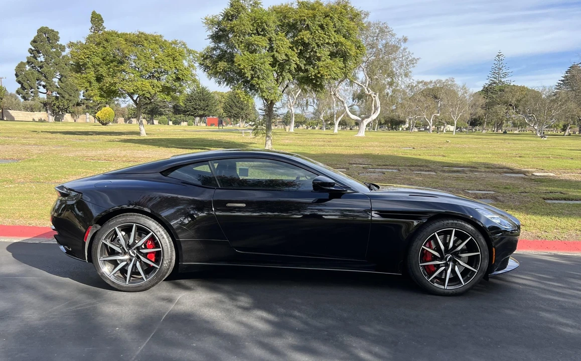 2017 Aston Martin DB11 - Image 20 of 31