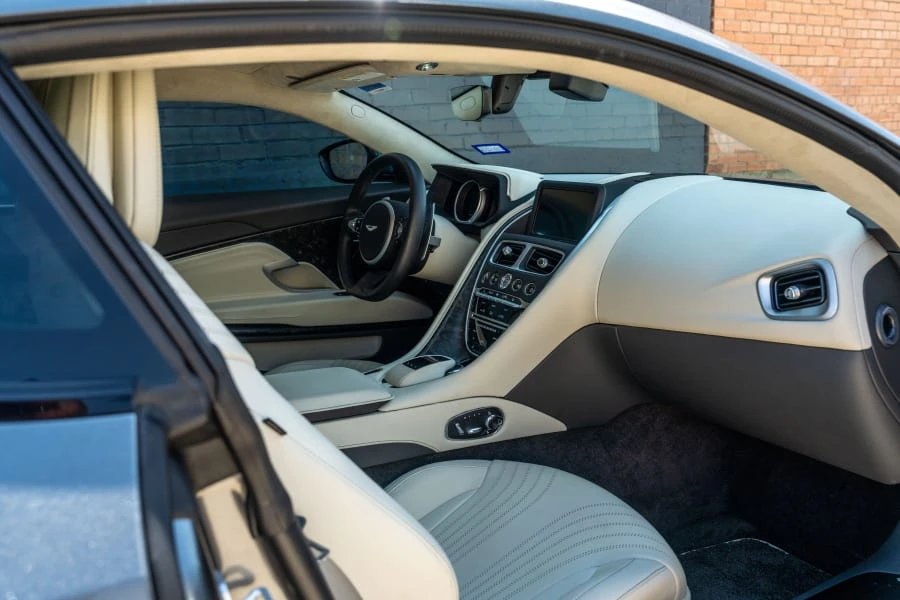 2017 Aston Martin DB11 - Image 20 of 31