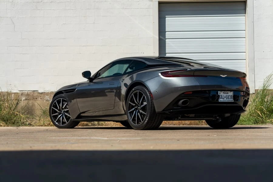 2017 Aston Martin DB11 - Image 16 of 31