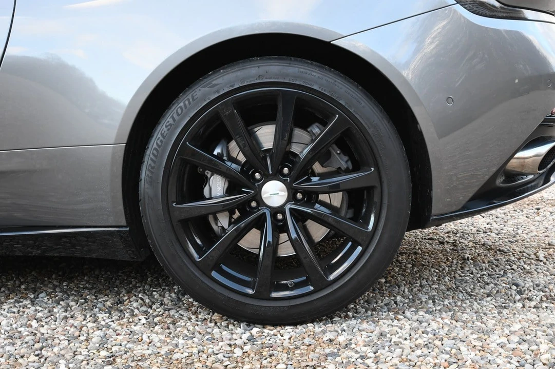 2017 Aston Martin DB11 V12 - Image 18 of 30