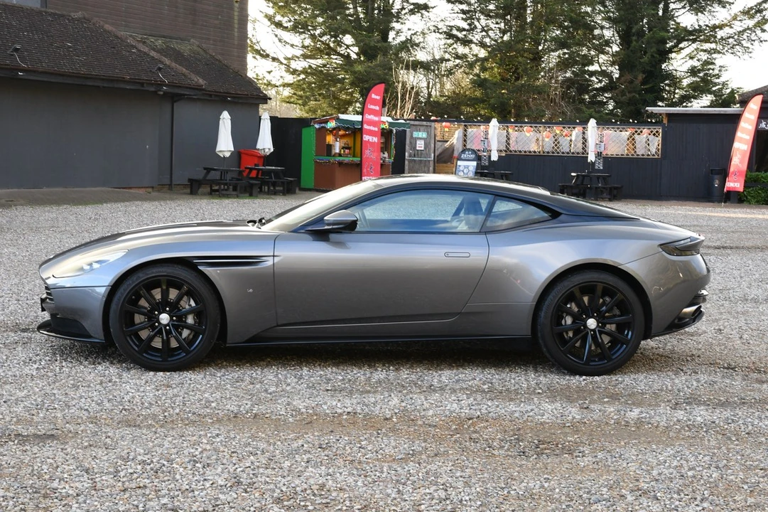 2017 Aston Martin DB11 V12 - Image 7 of 30