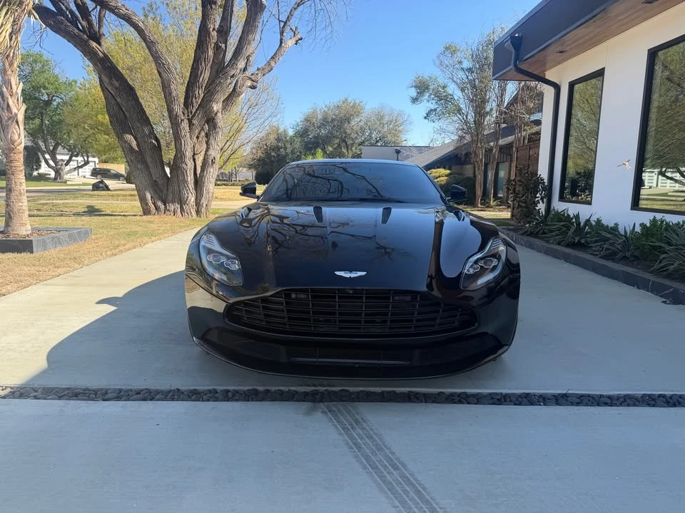 2017 Aston Martin DB11 V12 - Image 7 of 20