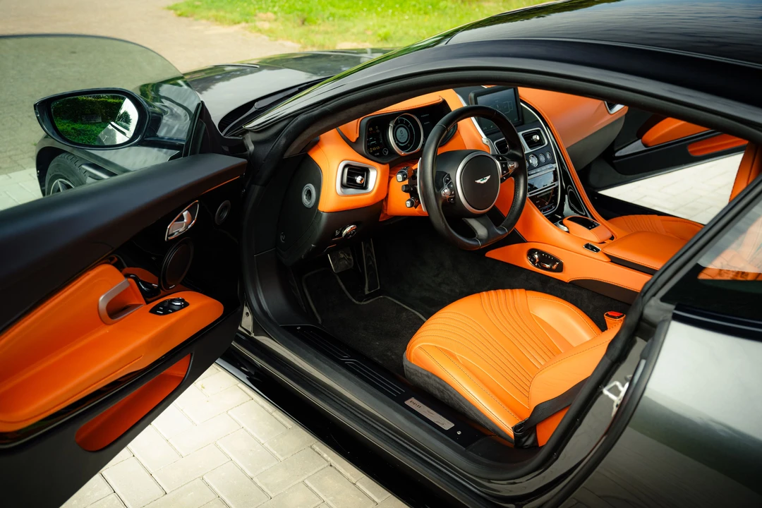 2017 Aston Martin DB11 V12 - Image 19 of 31