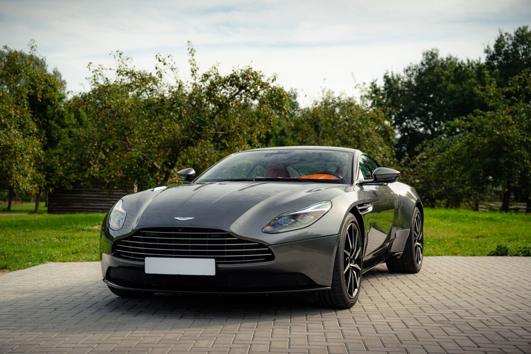 2017 Aston Martin DB11 V12 - Image 7 of 31